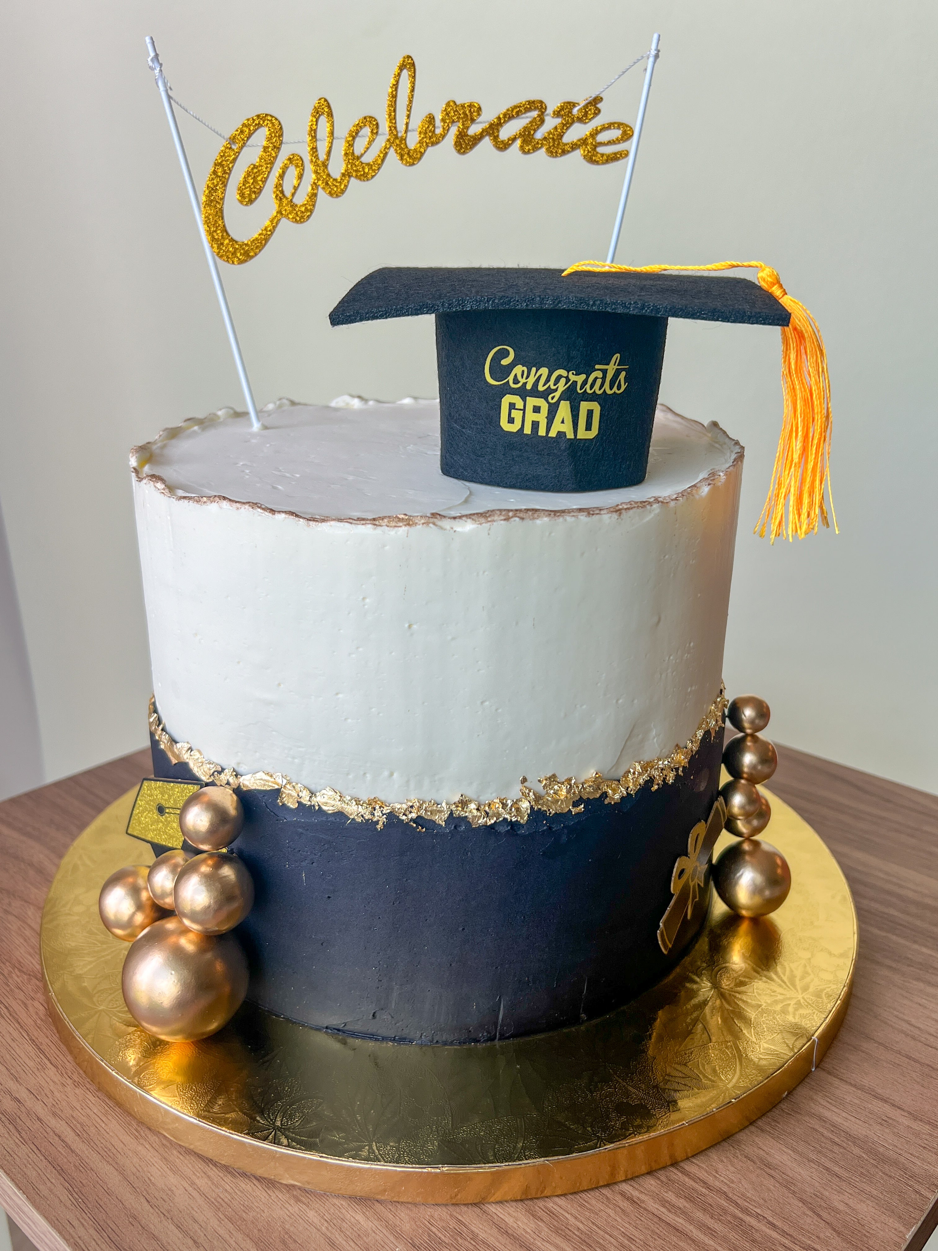 CUSTOM CAKES